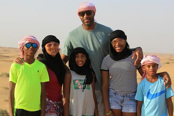 布伦森盛赞科勒克：汗水铸就里程碑，替补奇兵闪耀冠军夜（布伦森称赞科勒克：汗水成就里程碑，替补功臣耀眼封王之夜）