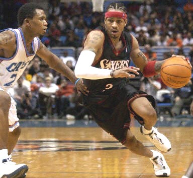 英超：阿森纳客场3-1击败莱斯特城（英超：阿森纳3-1客胜莱斯特城）