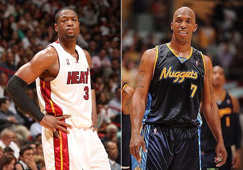 红牌出现 比赛形势急转直下（红牌一出，战局瞬间失衡）