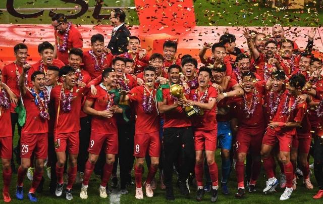 官方：大罗、托蒂等名宿担任世界杯赛程公布仪式嘉宾（官方宣布：大罗、托蒂等传奇受邀出席世界杯赛程发布仪式）