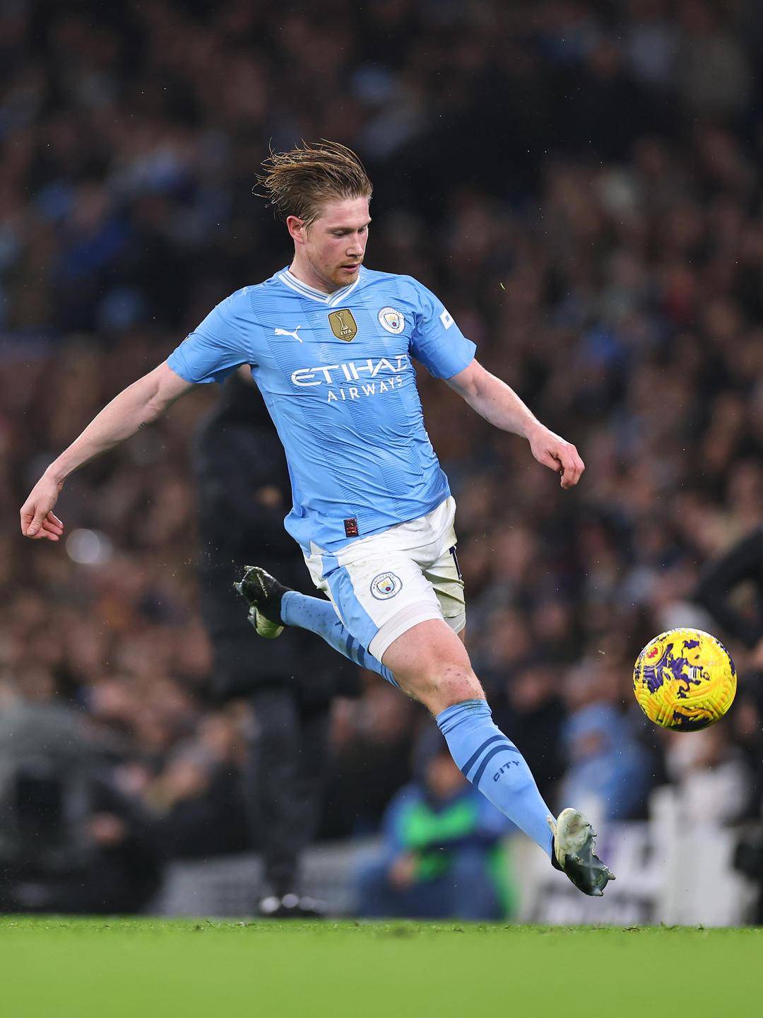 湖人年终大战惨败火箭众生相：詹姆斯直接离场 阿杜开心接受采访（湖人年终战不敌火箭：詹姆斯匆匆离场，阿杜笑着接受采访）