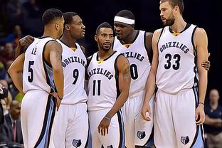 世界杯再掀争议：纽约区看大屏幕也收费，每场12.5美元（纽约公共大屏看世界杯每场收12.5美元，掀起争议）