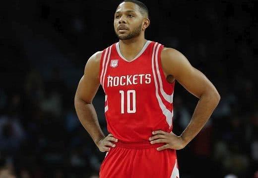 勇士队库里就格林与科尔的冲突发表“良好对话”看法：与我无关（勇士球星库里谈格林与科尔冲突：只是一次“良性沟通”，与我无关）