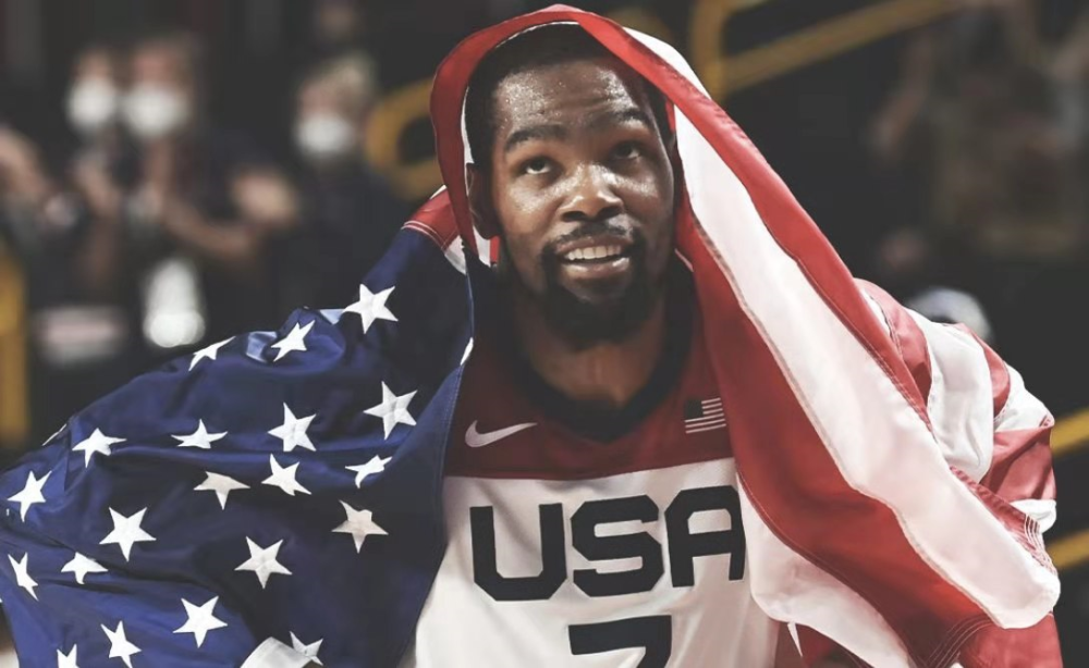 英超战报：曼联客场战胜埃弗顿,（英超：曼联客场击败埃弗顿）